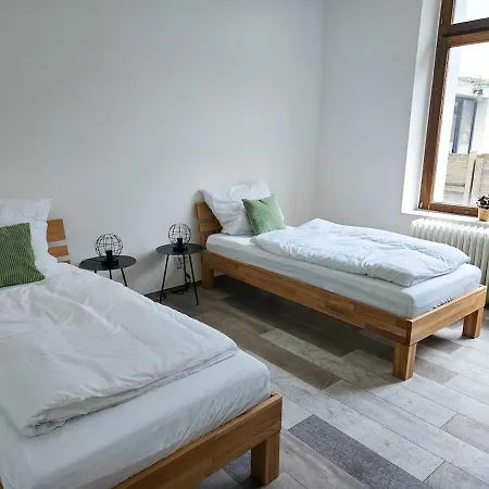 Zentrale Max 10 Erwachsene Fuer Freunde & Familie *