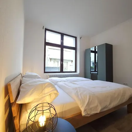 Zentrale Max 10 Erwachsene Fuer Freunde & Familie