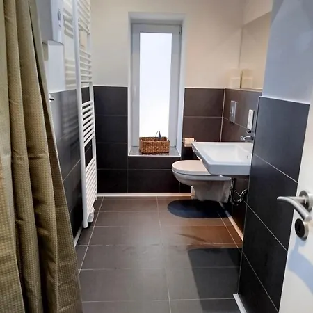 Apartmán Fuer Familien & Business - 3 Sz - Zentral - Naehe Duesseldorf & Koeln - 240 Cm Esstisch