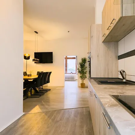 Ideal Fuer Familien & Business - 3 Sz - Zentral - Naehe Koeln & Dus - 240 Cm Esstisch * Βούρπεταλ