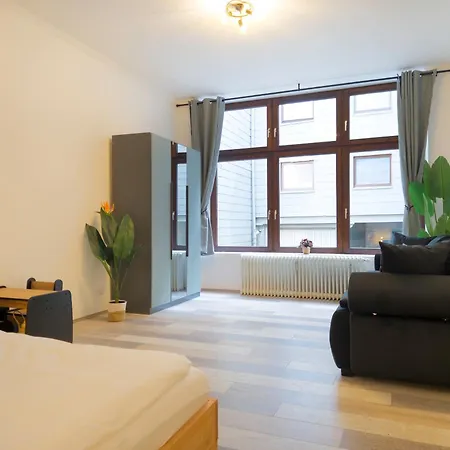 Ideal Fuer Familien & Business - 3 Sz - Zentral - Naehe Koeln & Dus - 240 Cm Esstisch * Вупперталь