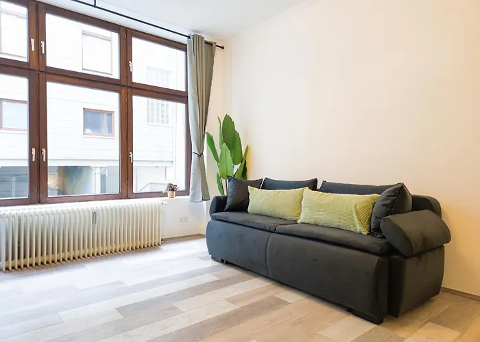 Ideal Fuer Familien & Business - 3 Sz - Zentral - Naehe Koeln & Dus - 240 Cm Esstisch *