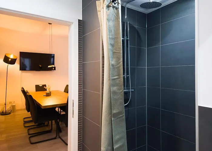 Ideal Fuer Familien & Business - 3 Sz - Zentral - Naehe Koeln & Dus - 240 Cm Esstisch *