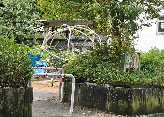 Ideal Fuer Familien & Business - 3 Sz - Zentral - Naehe Koeln & Dus - 240 Cm Esstisch